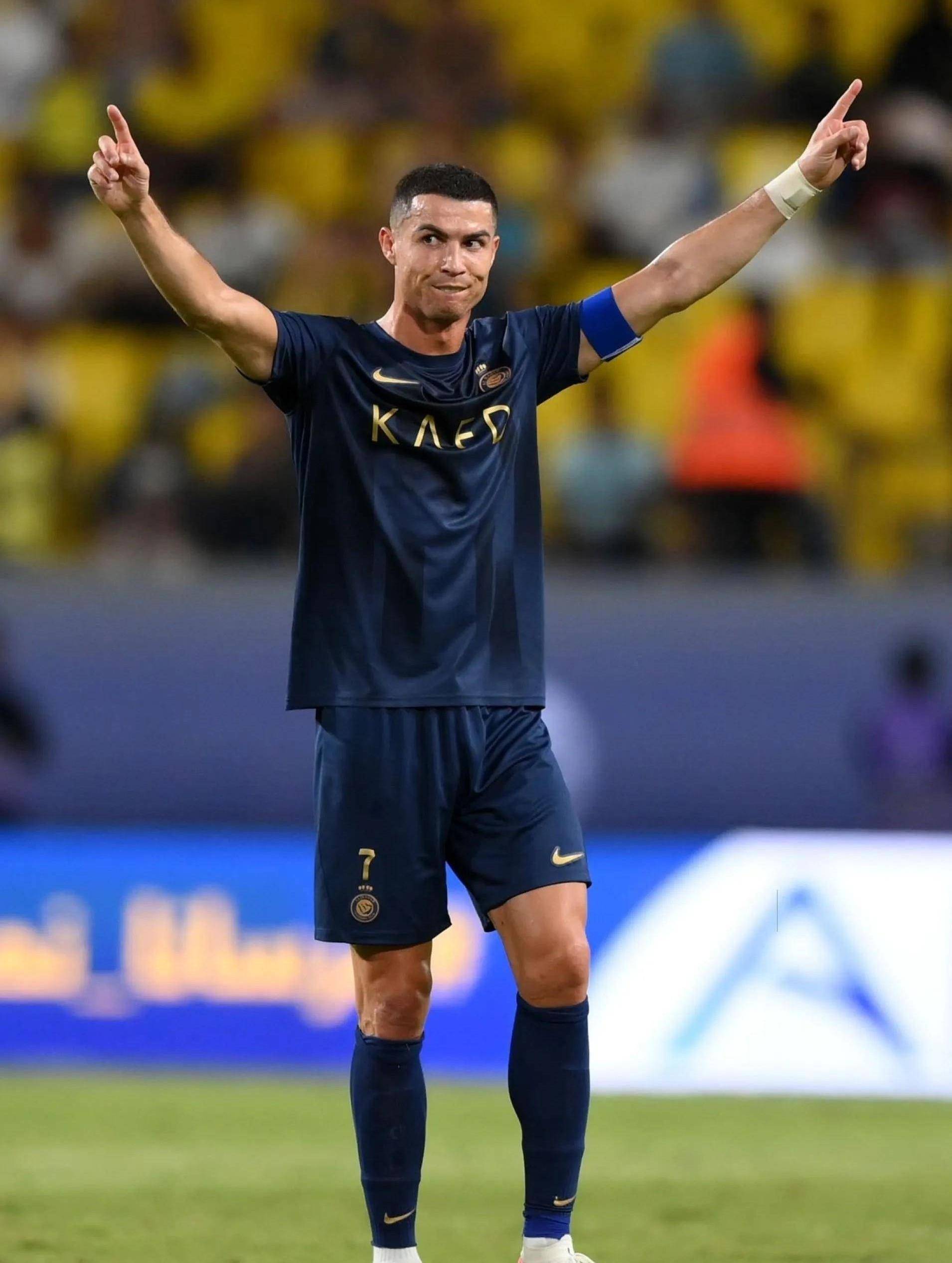 路易斯-迪亚斯本赛季德甲3次单场传射，同期五大联赛并列第一