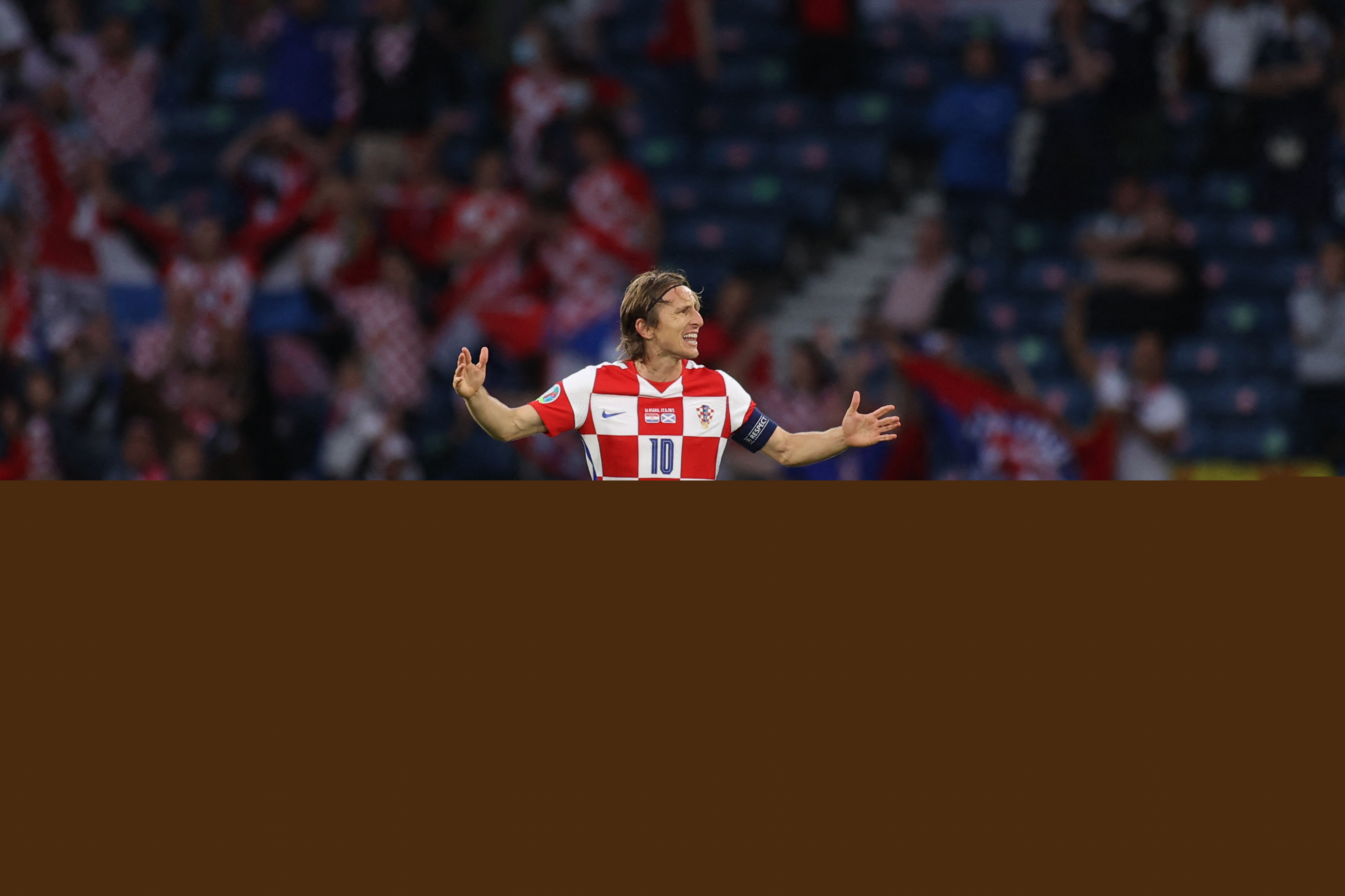 群雄争霸，意甲连续第二年至少4支排名前列的球队相差2分以内