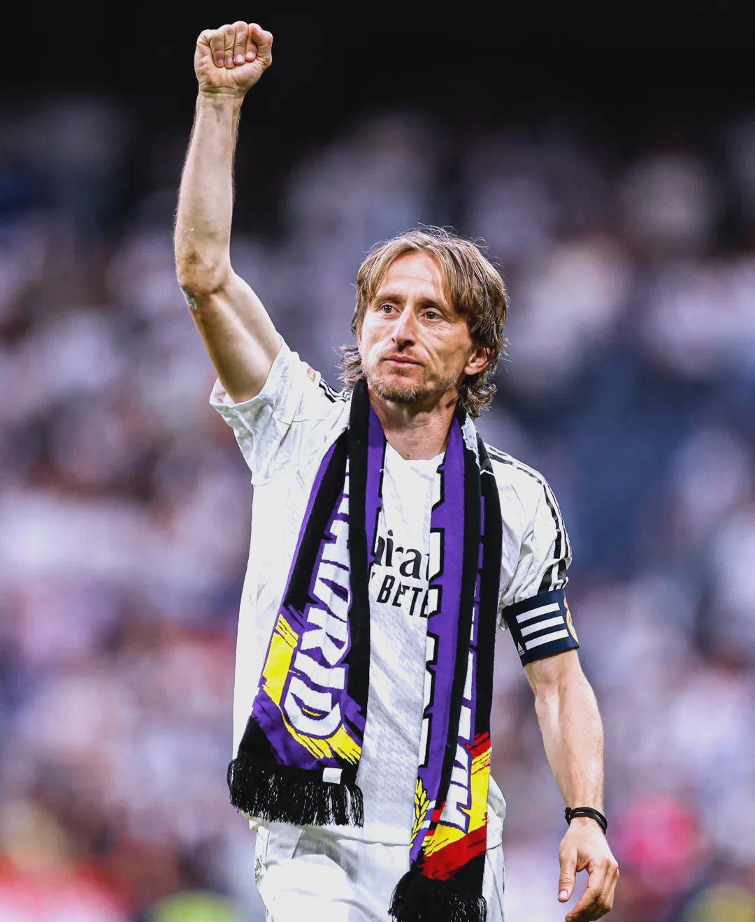 德转更新巴甲球员身价，内马尔再跌100万只剩1000万欧