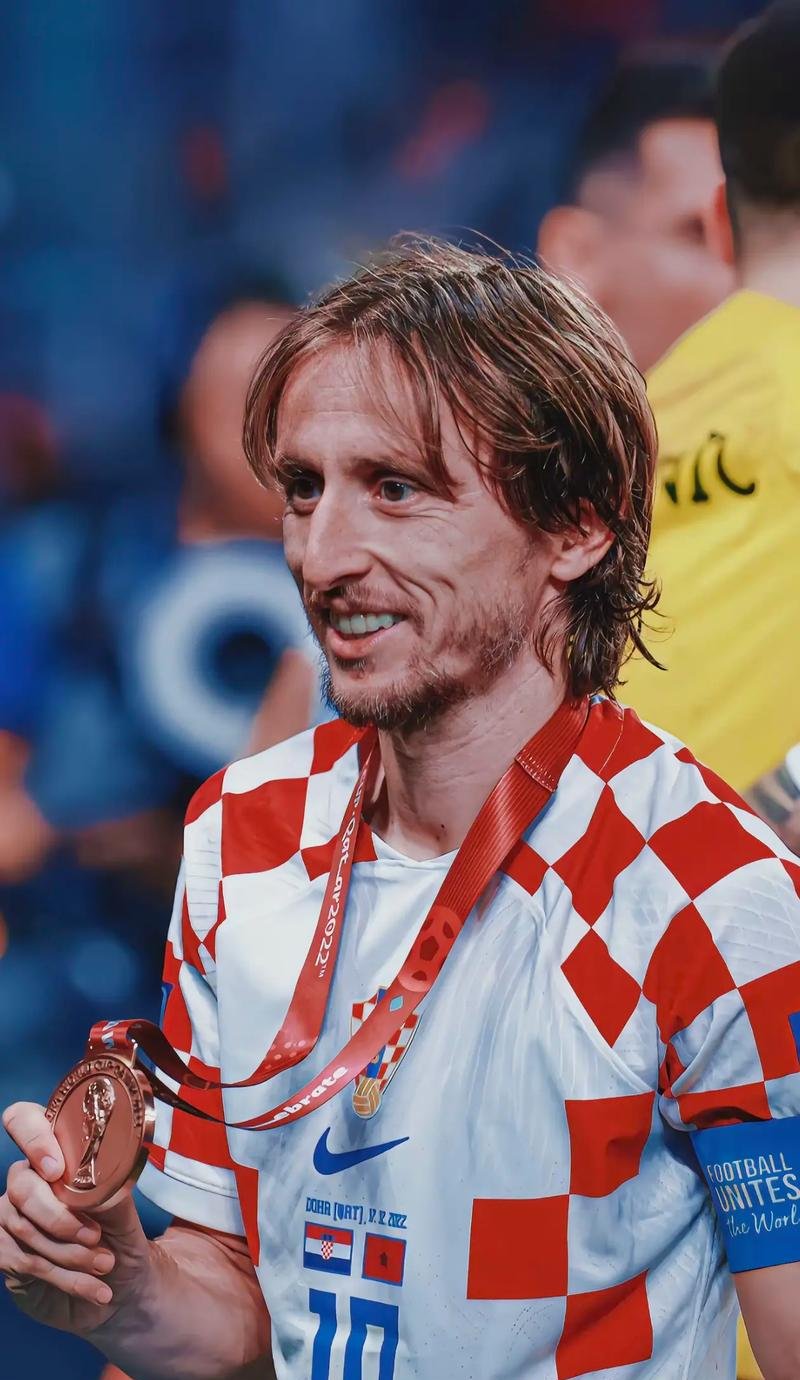 罗马诺：拉莫斯对前往意甲持开放态度，他想立刻开启新挑战