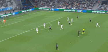 半场战报：米兰0-0拉齐奥，迈尼昂献神扑，红黑军团0射正