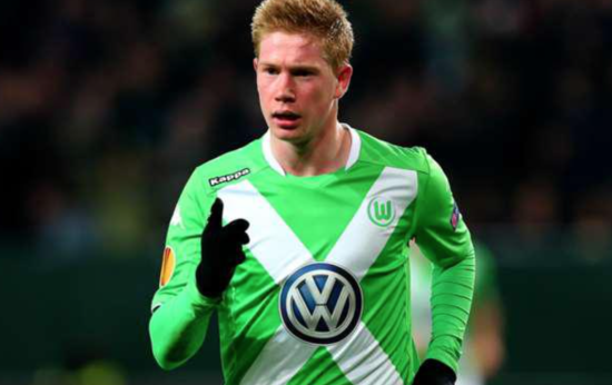 里夫斯：看到詹姆斯在场上全速奔跑，这会促使你跟上他的步伐