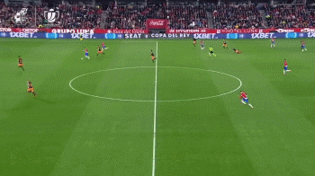 拉菲尼亚的王者归来：巴萨的定海神针与欧冠梦想